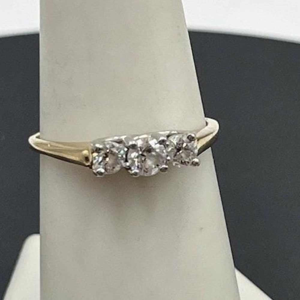 Magic Glo 14K Yellow Gold Platinum Round Prong 3 Stone Diamond Engagement Ring‎